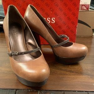 GUESS Mary Jane Pumps Dize 6